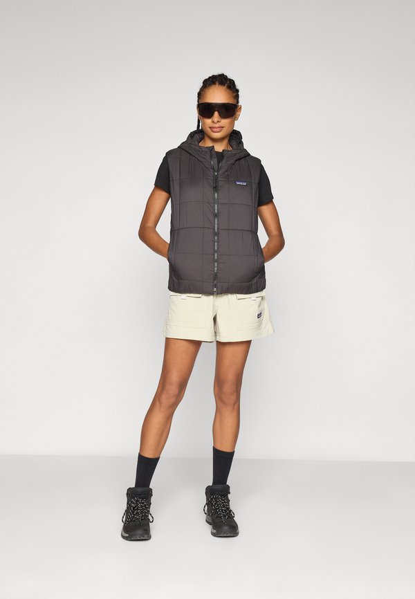 LIGHT GUST HOODED VEST - Waistcoat2