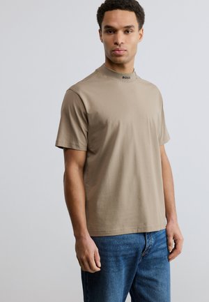 TEE COLLAR - Βασικό μπλουζάκι - light pastel green