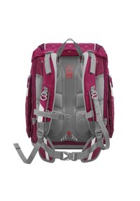 Sac à dos bordeaux avec des sangles et des accents gris. Comprend une texture matelassée, plusieurs compartiments et des sangles rembourrées ajustables pour plus de confort.