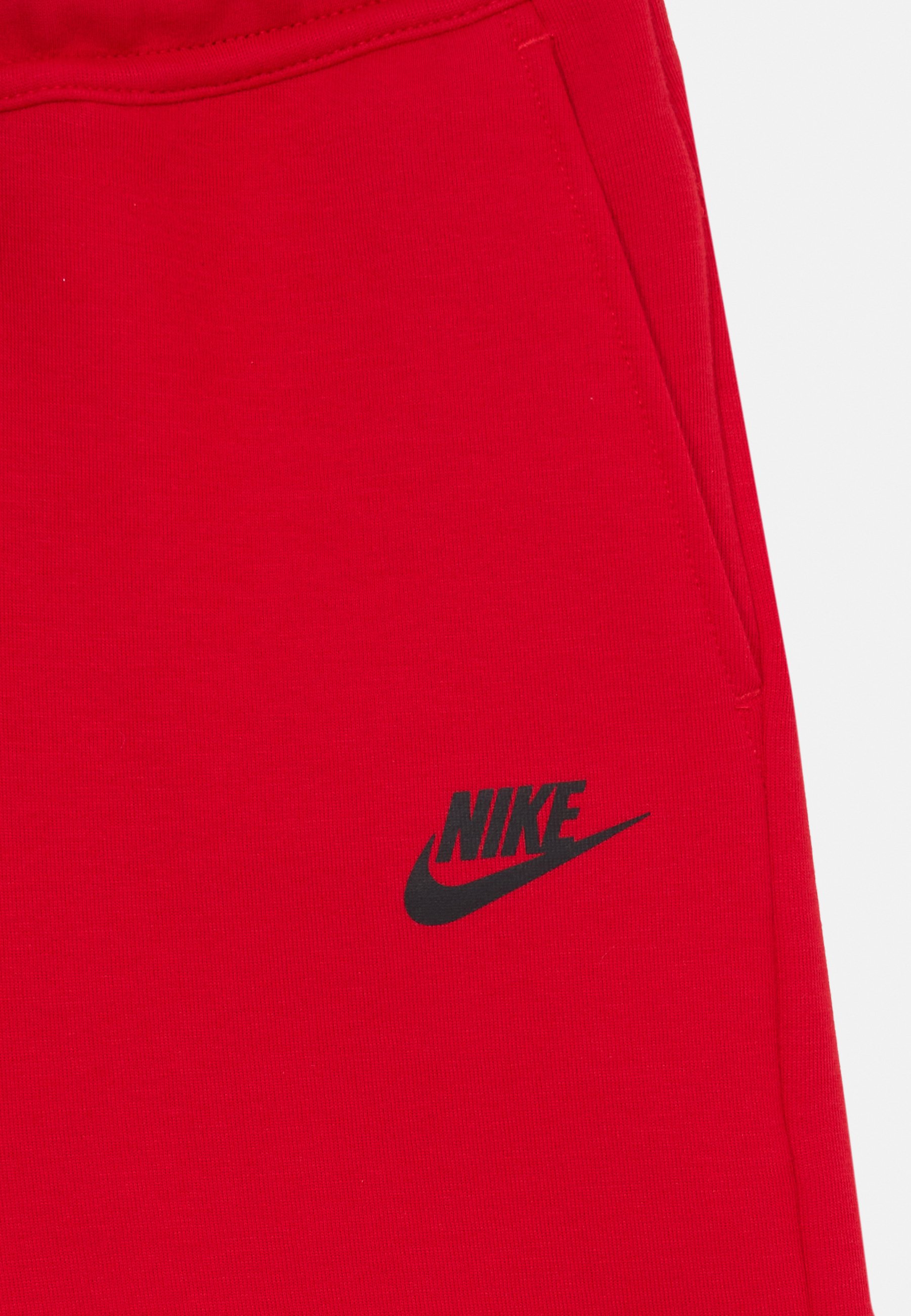 nike club fleece shorts red