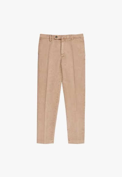 Beige Baumwollhosen mit glatter Textur, featuring einen Frontknopfverschluss, zwei Seitentaschen und eine taillierte Passform.