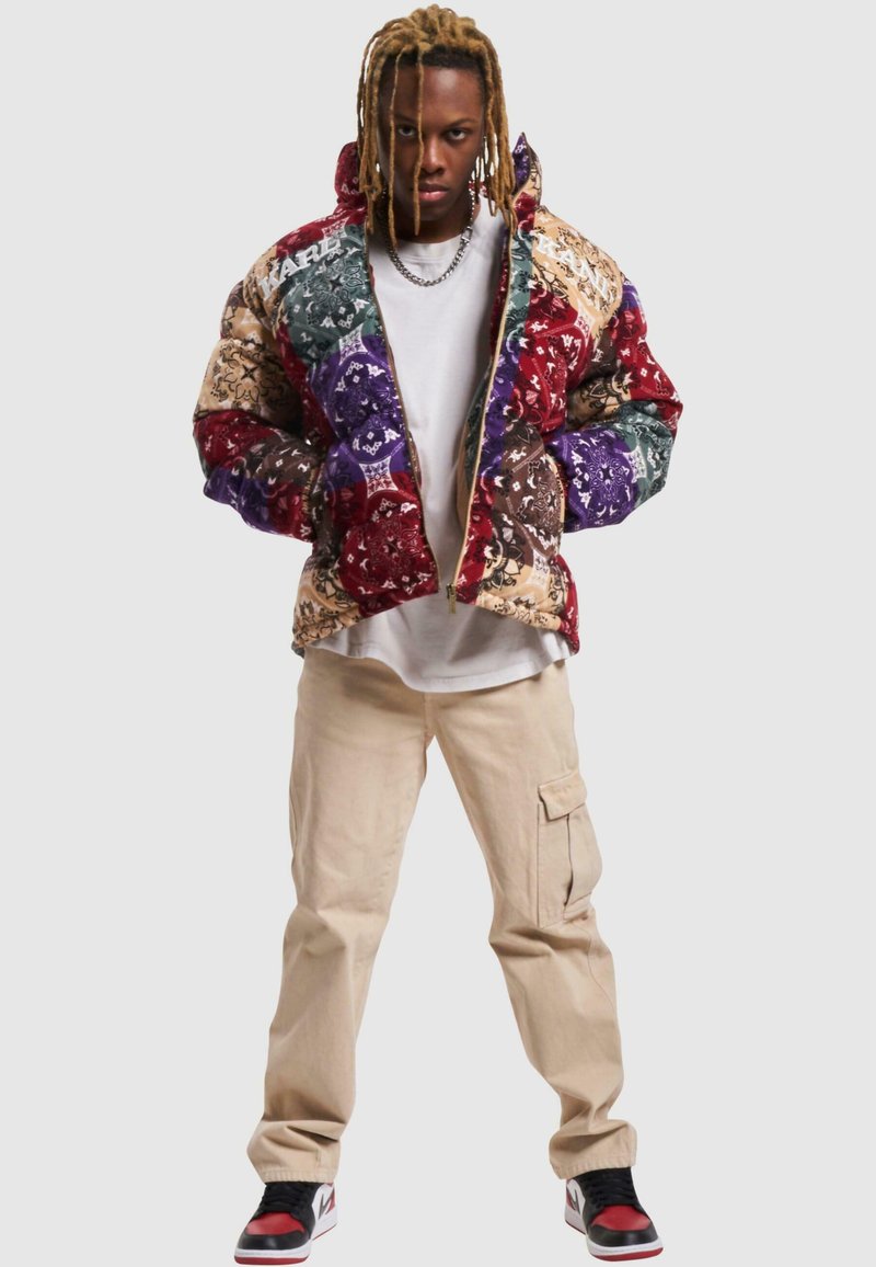 Maglia a Collo Alto Bob / Beige Maglia a Collo Alto Bob / Beige