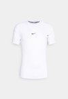 TIGHT - T-shirt till träning - white/black