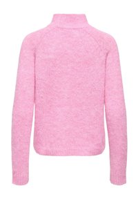 Roosa kootud kampsun kõrge kaelusega, pikad varrukad ja pehme, tekstureeritud kangas. Seljaosa on puhas ja õmblusteta disainiga.