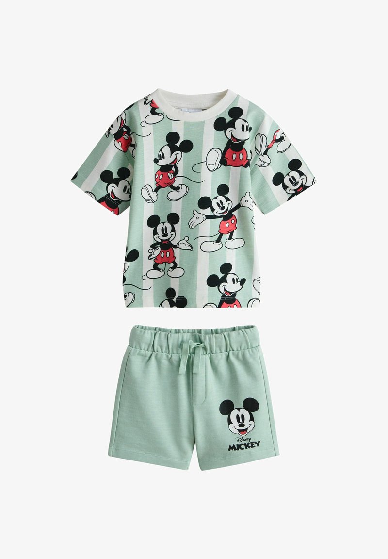 Ensemble en coton vert clair comprenant une chemise à manches courtes avec imprimé Mickey Mouse et un short assorti avec une taille élastique et un détail logo.