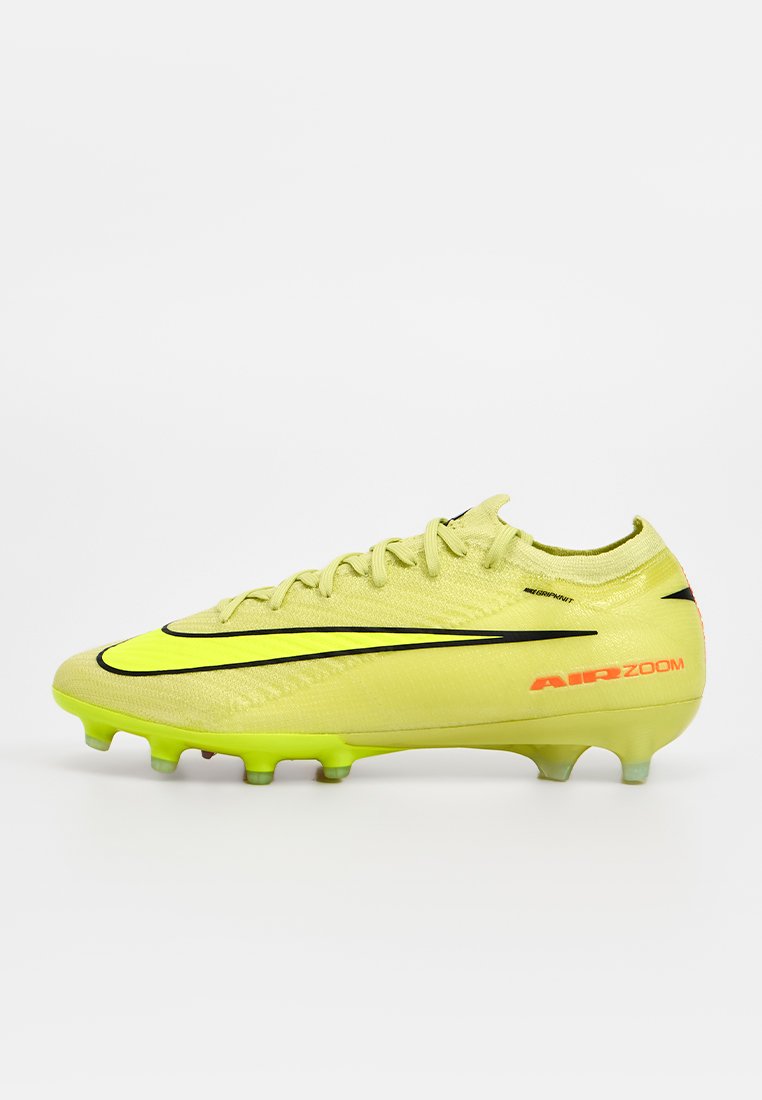 Zapatillas fútbol para césped artificial