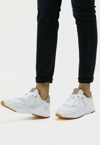 camel active Trainers - white