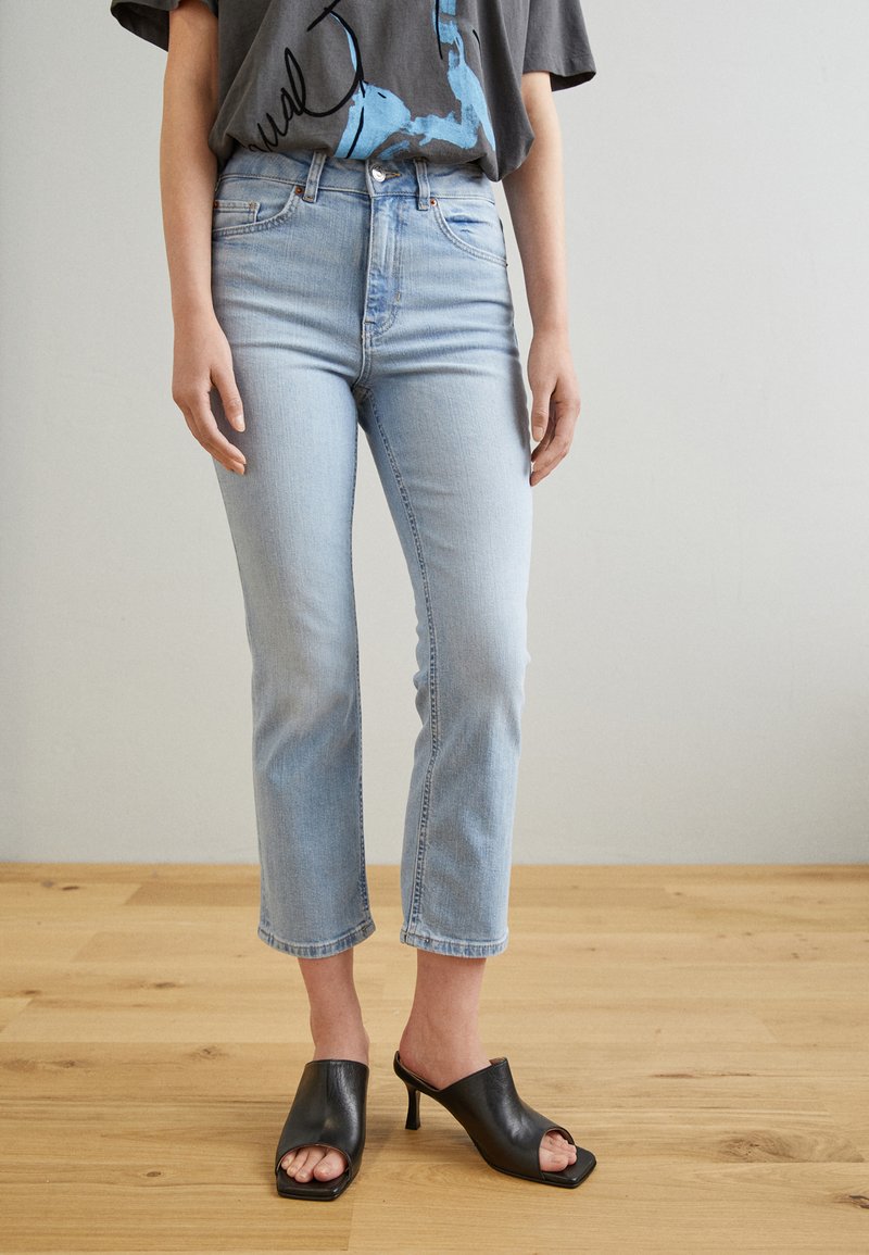 Marks & Spencer AUTHENTIC Jeans Slim Fit light indigo/lightblue denim Zalando.de