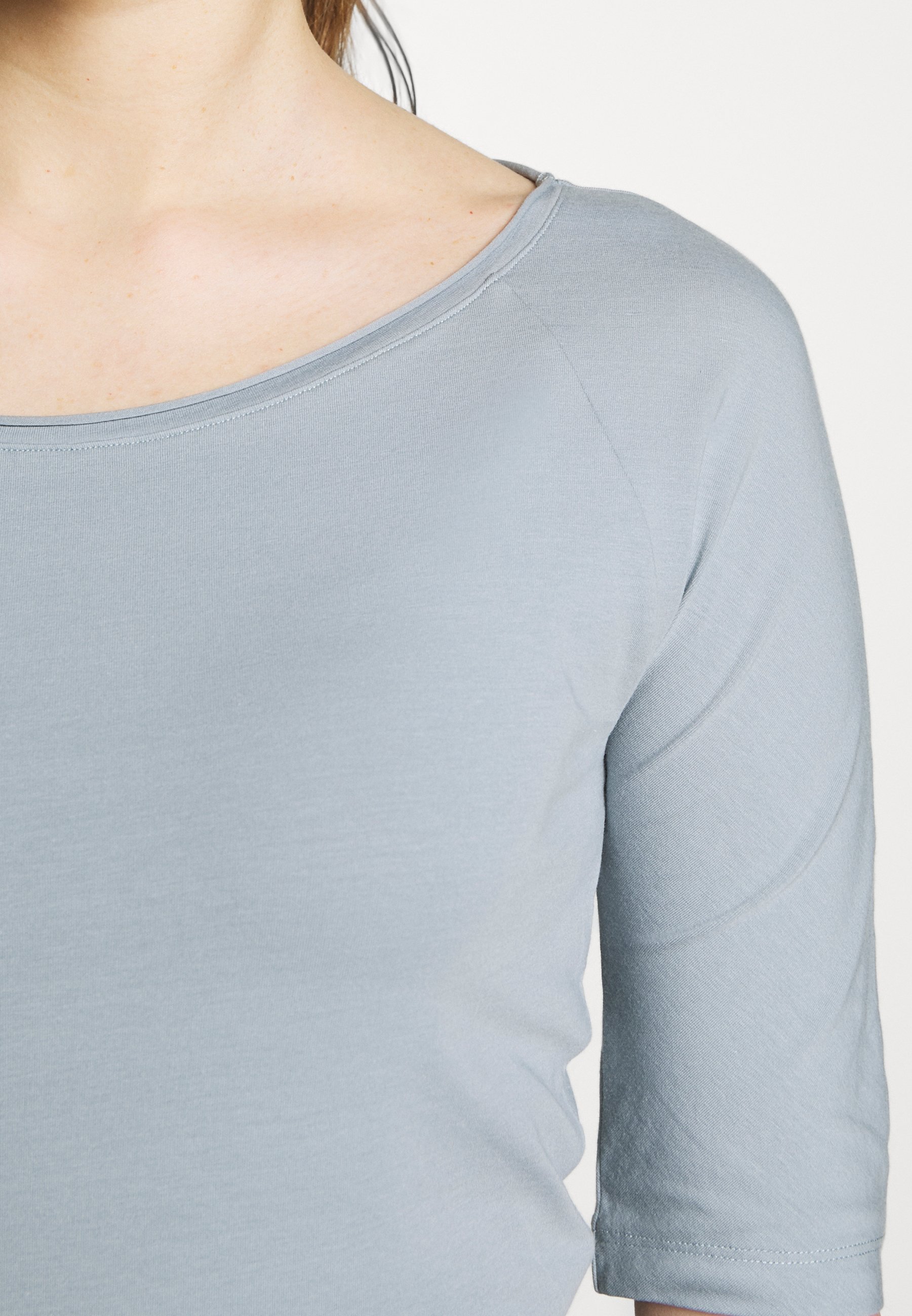Filippa K BALLERINA SLEEVE T shirts dove blue Zalando.no Filippa K BALLERINA SLEEVE - T-shirts - dove blue
