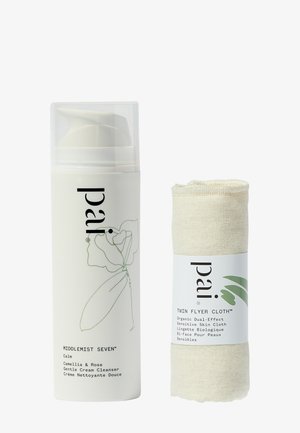 MIDDLEMIST SEVEN™
 GENTLE CREAM CLEANSER - Nettoyant visage - -