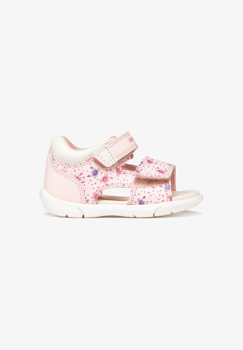 Sandale rose pour tout-petit avec motifs de crabes violets et rouges, semelle blanche et deux sangles réglables à scratch.