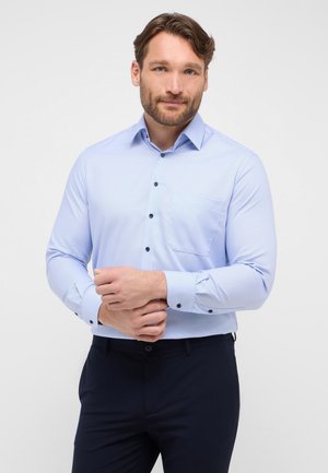 Eterna BAUMWOLLHEMD - COMFORT FIT - Chemise classique - hellblau