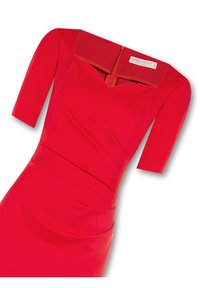 Robe rouge ajustée avec des manches courtes, un décolleté en cœur et une fermeture éclair cachée au dos. Texture lisse, silhouette cintrée.