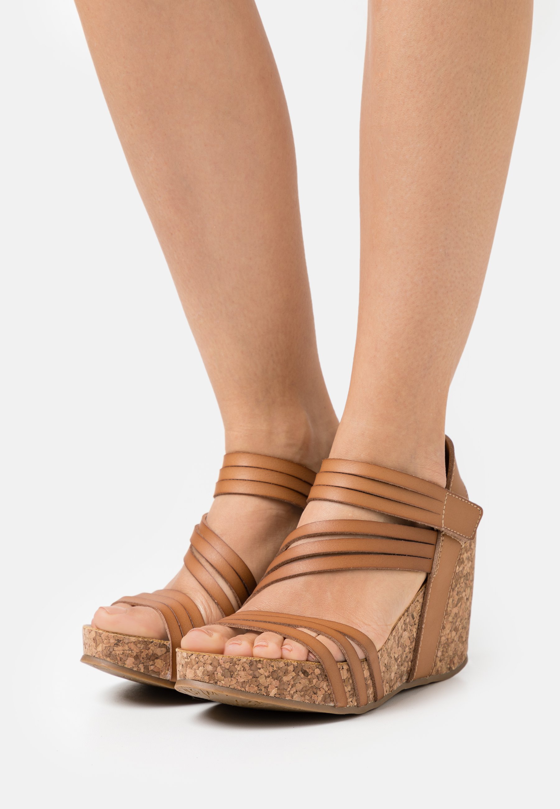 blowfish platform shoes