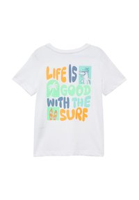 Witte t-shirt met korte mouwen met kleurrijke tekst: "Life is Good With the Surf" en grafische afbeeldingen van een palmboom en surfplank. Gemaakt van katoen.