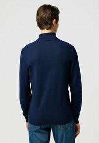Wrangler LONG SLEEVE TURTLENECK FOR REGULAR FIT - Strickpullover - navy