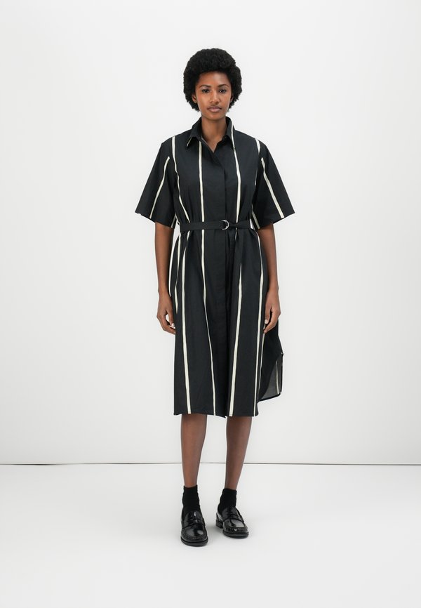 PAPERI PUHVELI - Blusenkleid