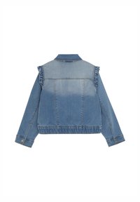 Spijkerjacket in lichtblauw met gerimpelde schouderaccenten, rugpasdetail en elastische zoom. Heeft lange mouwen en knoopmanchetten.