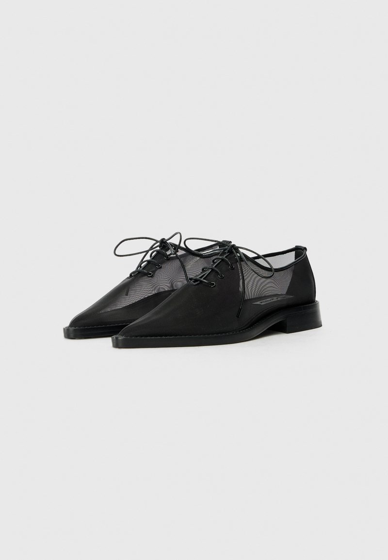 Victoria Beckham Derbies & Richelieus - black