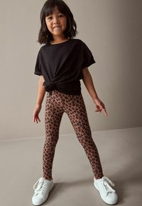 Next ANIMAL PRINT - Tajice-hlače - chocolate brown animal