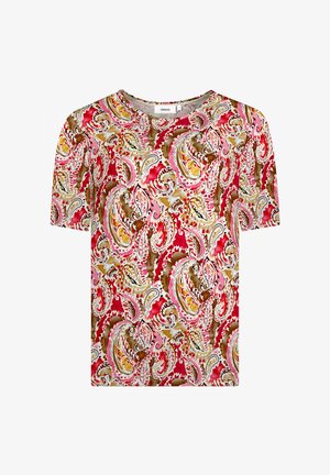 Kurzarmoberteil mit einem bunten Paisleymuster in Rot, Pink, Gelb und Braun auf einem glatten Stoff und Rundhalsausschnitt.