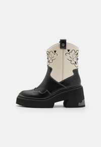 Buffalo BULL BOOT MID - Μποτάκια πλατφόρμα - black/white