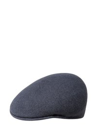 Cappello piatto in lana grigia con una texture liscia, forma arrotondata e visiera curva. Design semplice senza loghi o motivi visibili.