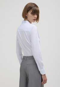 Calliope SLIM FIT - Camicia - bianco