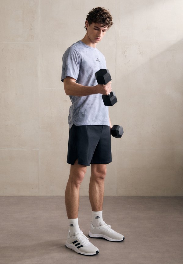 POWER AOP TEE - Print T-shirt2