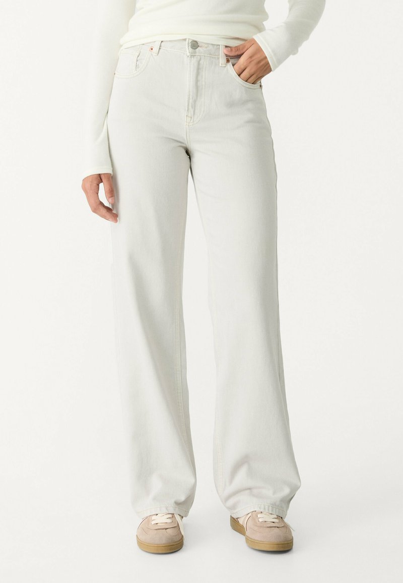 Stradivarius WIDE - Wide Leg - silver-coloured