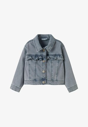 Grijze spijkerjasje voor kinderen met lange mouwen, knoopsluiting aan de voorkant, kraag en ruches over de borst.