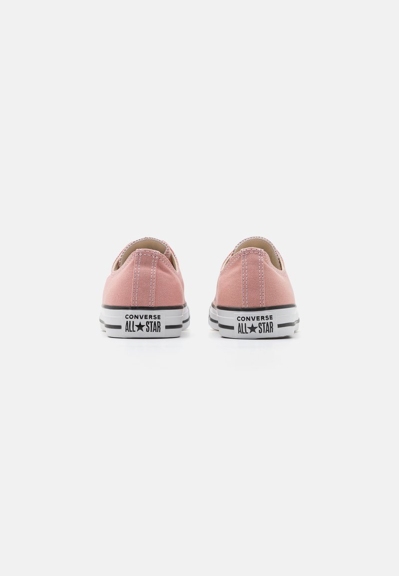 converse chucks koralle
