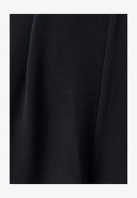 Unausgewählt, black