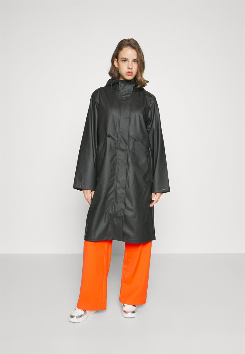 Selected Femme Petite SLFRAYA RAINCOAT Trenchcoat black/schwarz