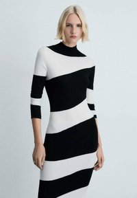 Mango Fodralklänning - black