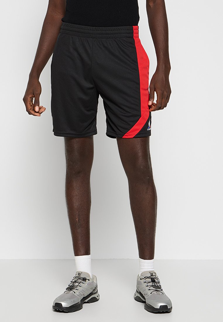 Le Coq Sportif Korte broeken zwart Le Coq Sportif Korte broeken zwart