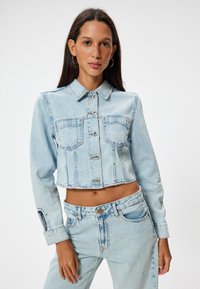 Koton CROP - Chaqueta vaquera - light blue