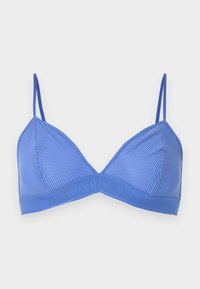 Επιλέχθηκε, amparo blue