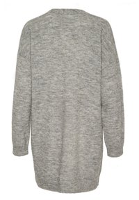 Pulover lung, supradimensionat, de culoare gri, realizat dintr-un material tricotat moale, cu o textură subtilă heathered, având un decolteu rotund și mansete ribbate.