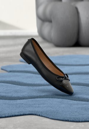 Steve Madden ELLISON - Klasické baleríny  - black