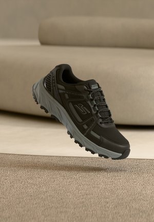 Skechers HILLCREST 2.0 - Sportbačiai - black