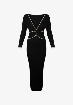 Rochie lungă neagră cu mâneci lungi și decolteu adânc în V, cu un detaliu legat la talie, accentuată de un bordură aurie pe mâneci.