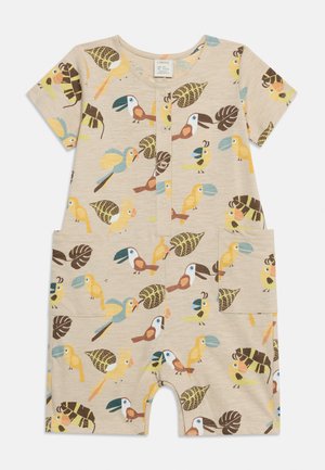 Beige babyheldragt med korte ærmer med farverige tropiske fugle- og bladprints, forreste trykknapper og to sidelommer.