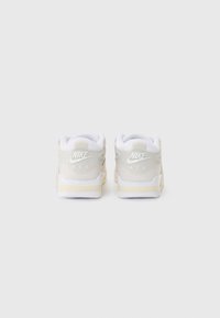 Jordan AIR JORDAN 4 RM - Sportcipő - light bone/white/soft pearl