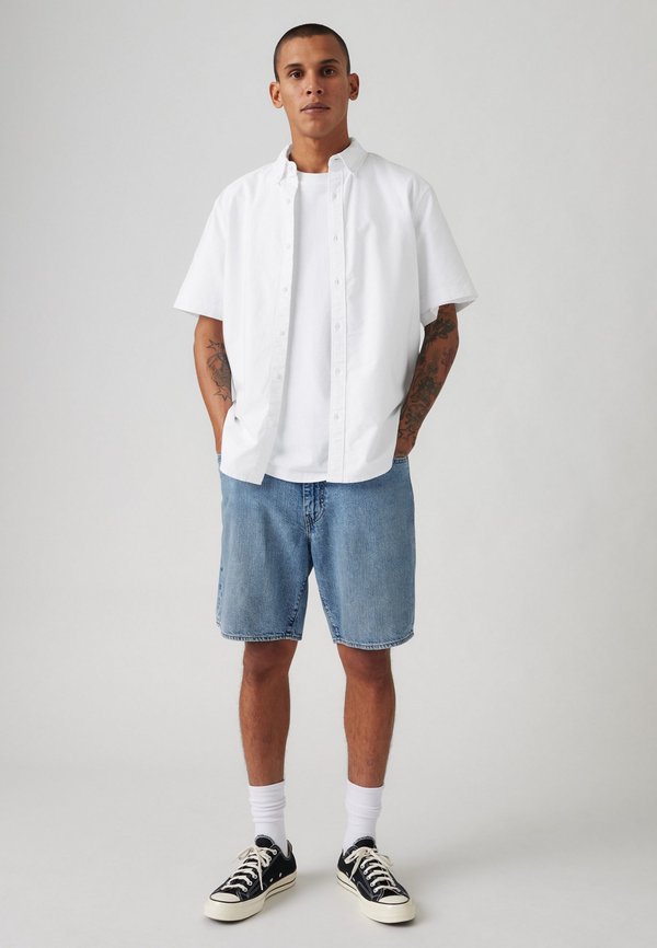 468 LOOSE SHORTS UNISEX - Denim shorts - light jog2