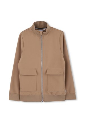 Veste zippée beige avec col montant, deux poches avant à rabat, manches longues, et poignets et ourlet côtelés.