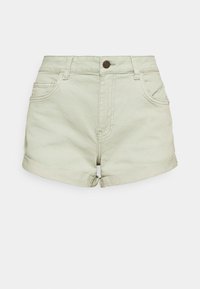 Vaaleanvihreät farkkushortsit käännetyillä lahkeilla, joissa on edessä nappikiinnitys, vyölenkit ja kaksi sivutaskua. Sujuva pinta, rento muotoilu.