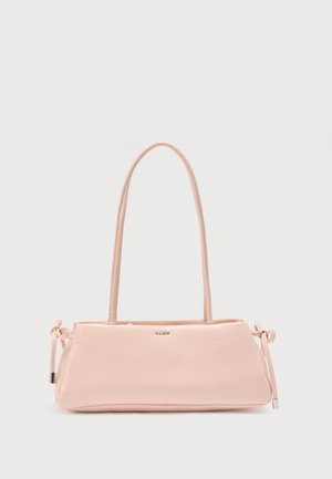 Heleroosa ristkülikukujuline käekott pikkade sangadega, sõlmedetailid külgedel ja väike "ALDO" logo esiküljel keskel.