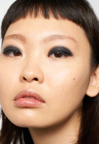 3ina THE 24H CREAM EYESHADOW 836 - Øyenskygge - 900 black