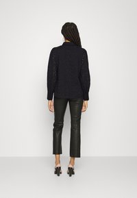 YAS BLICCO - Blusa - black